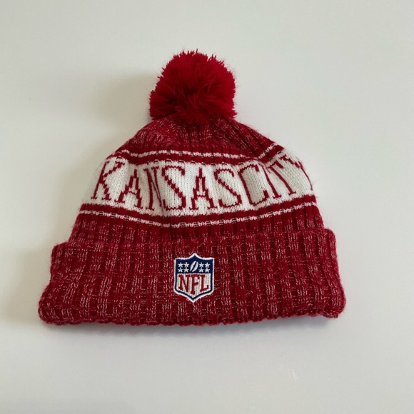 Kansas City Chiefs NFL Red Knit Beanie, Fleeced Lined - Picture 2 of 4